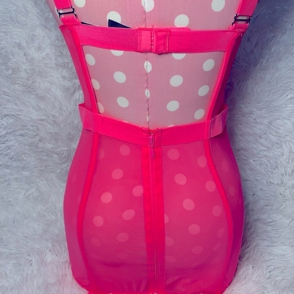 Victoria’s Secret neon pink Merry Widow sheer lace & mesh garter lingerie - Picture 6 of 11